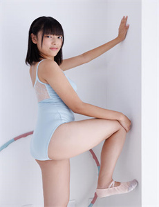 《强睡年轻的女老板3-被强迫各种姿势侵犯》